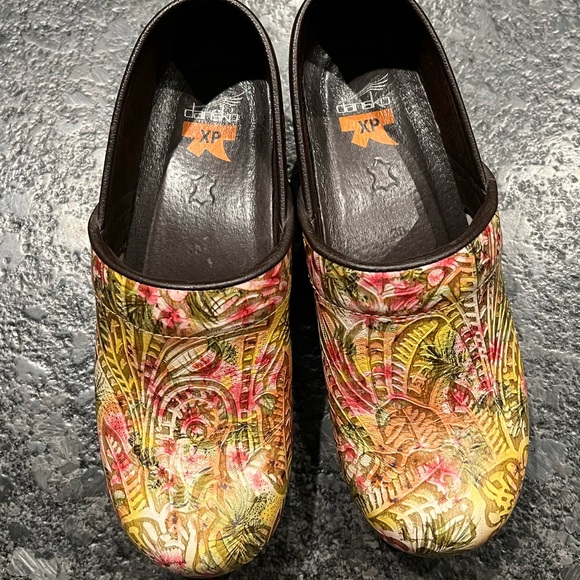 Dansko XP clogs - Picture 2 of 3